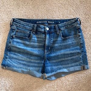 **worn once*** American Eagle Size 14 shorts
